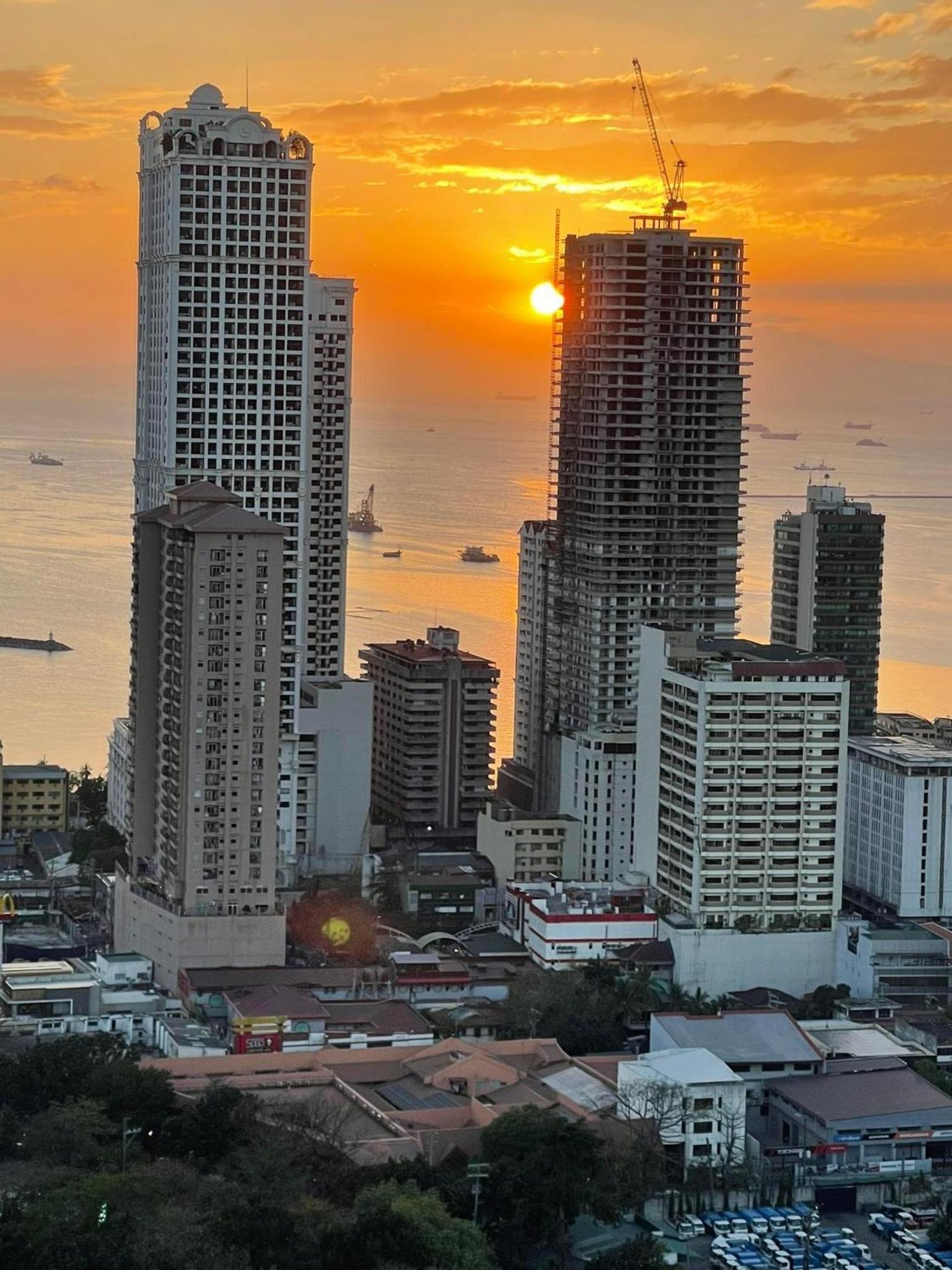 Green Residences Staycation By Pbyy Manila Exteriér fotografie