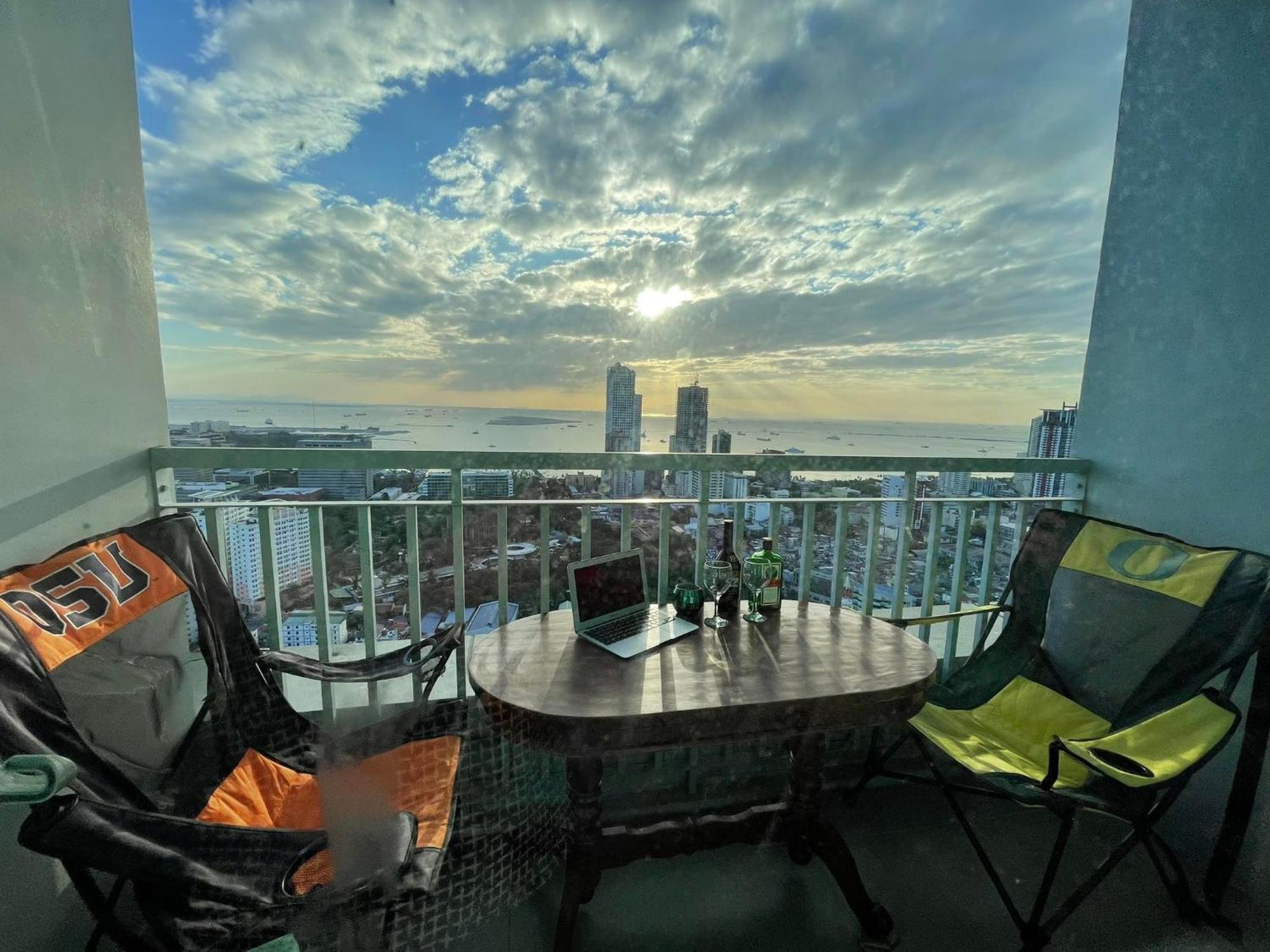 Green Residences Staycation By Pbyy Manila Exteriér fotografie